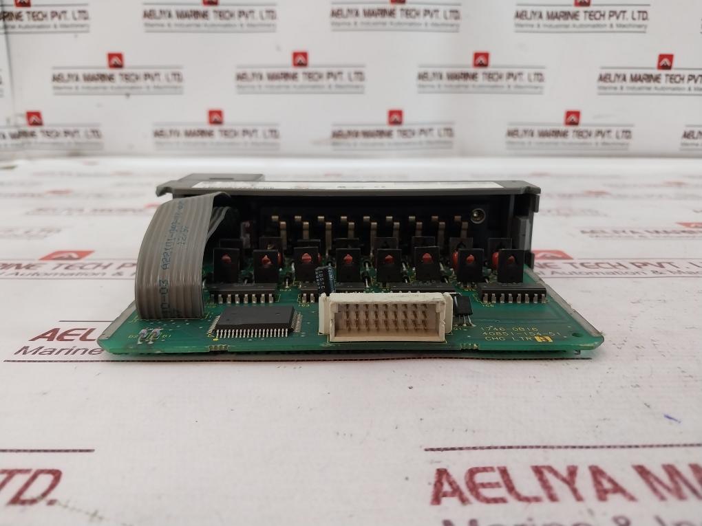 Allen-bradley 1746-ob16 Dc-source Output Module Slc500 Ser: D 10-50 Vdc Allen-bradley 1746-ob16 Dc-source Output Module Slc500 Ser: D 10-50 Vdc